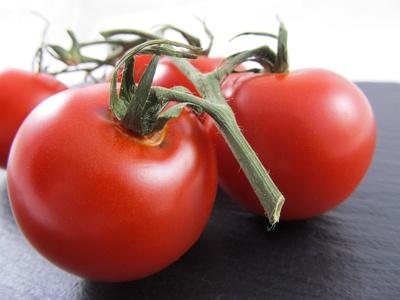 Tomate, frisch