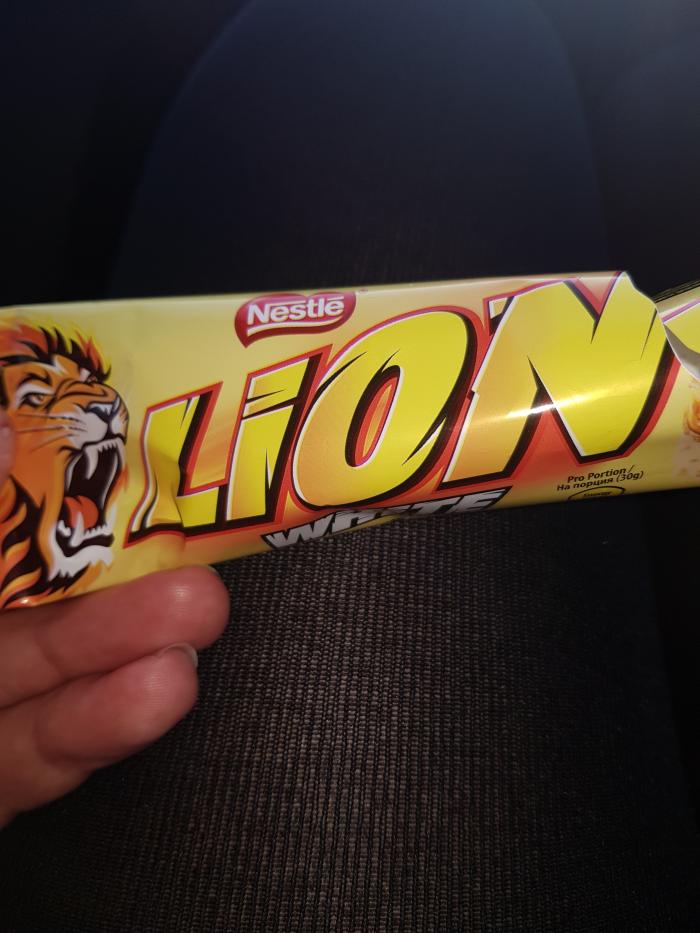 Lion White