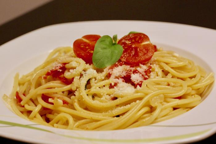 One-Pot Pasta Tomate